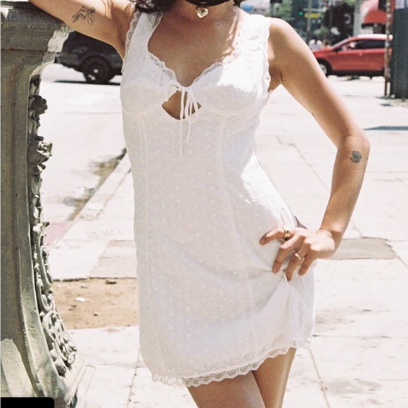 Princess Polly Merelle White Eyelet Lace Mini Dress Ladies US 2 NWOT - Picture 1 of 6